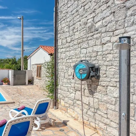 Casa Tereza בית נופש Mrgani